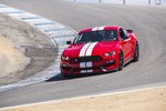 lby-GT350-Mustang-front-three-quarter-in-motion-04.jpg