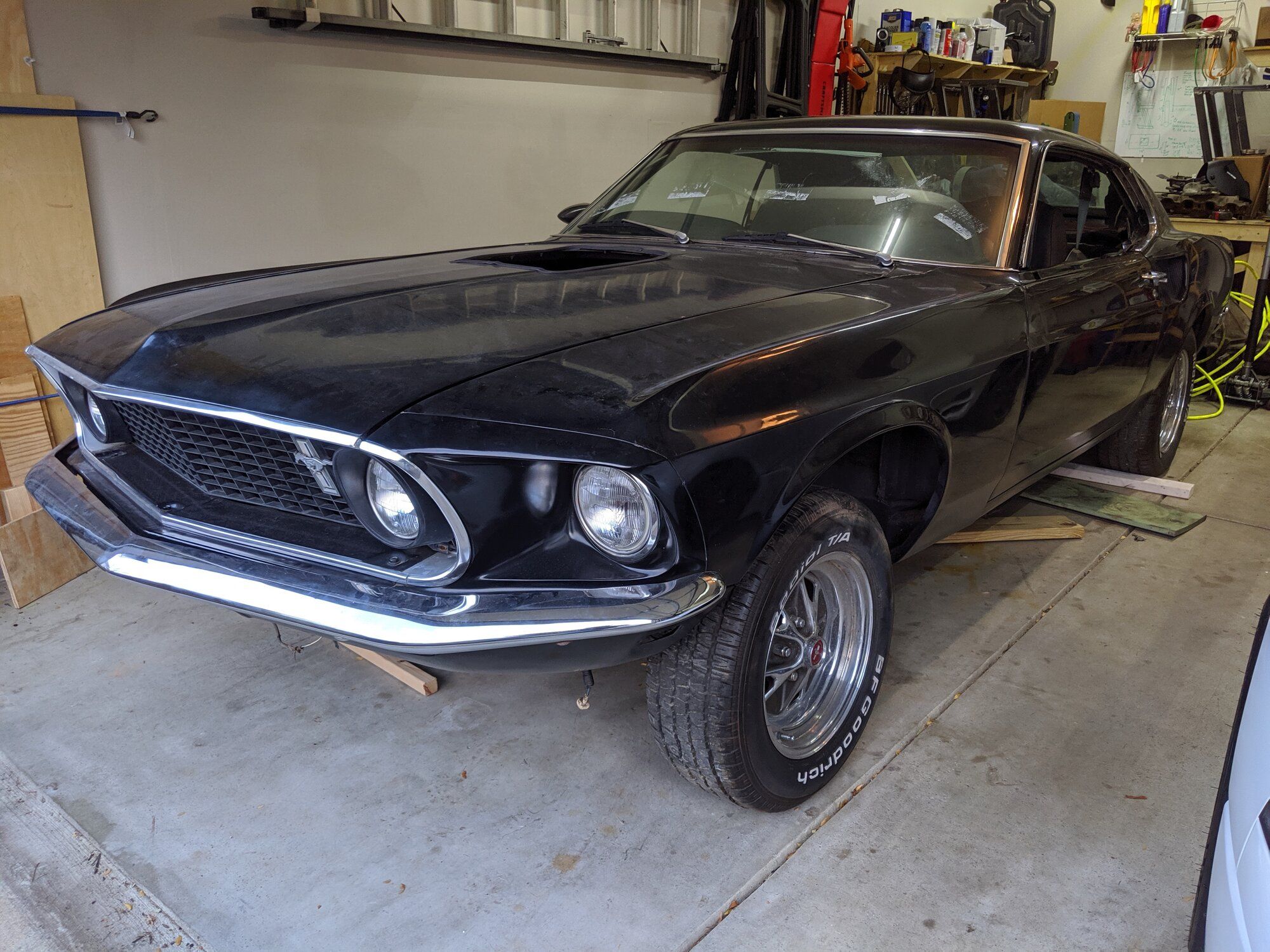 1969 Mustang
(1969 Mach 1 Restoration/Restomod)
