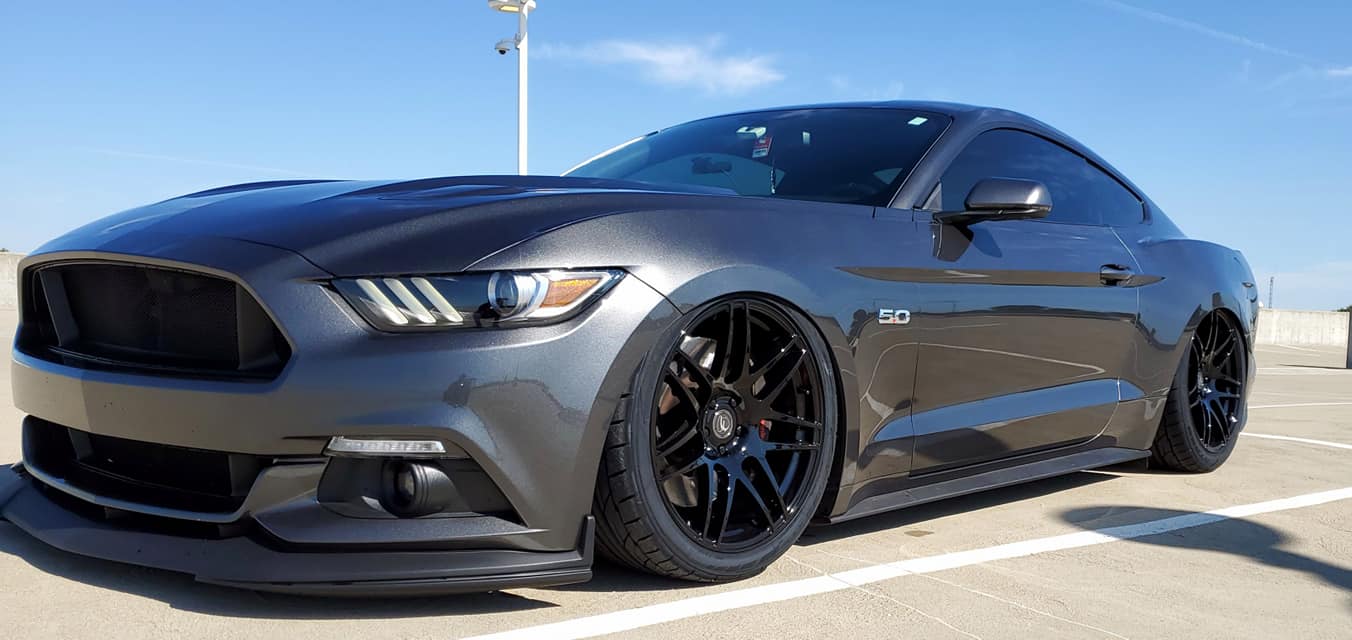 2015 Mustang
GT  (2015 Mustang GT Track Pack)