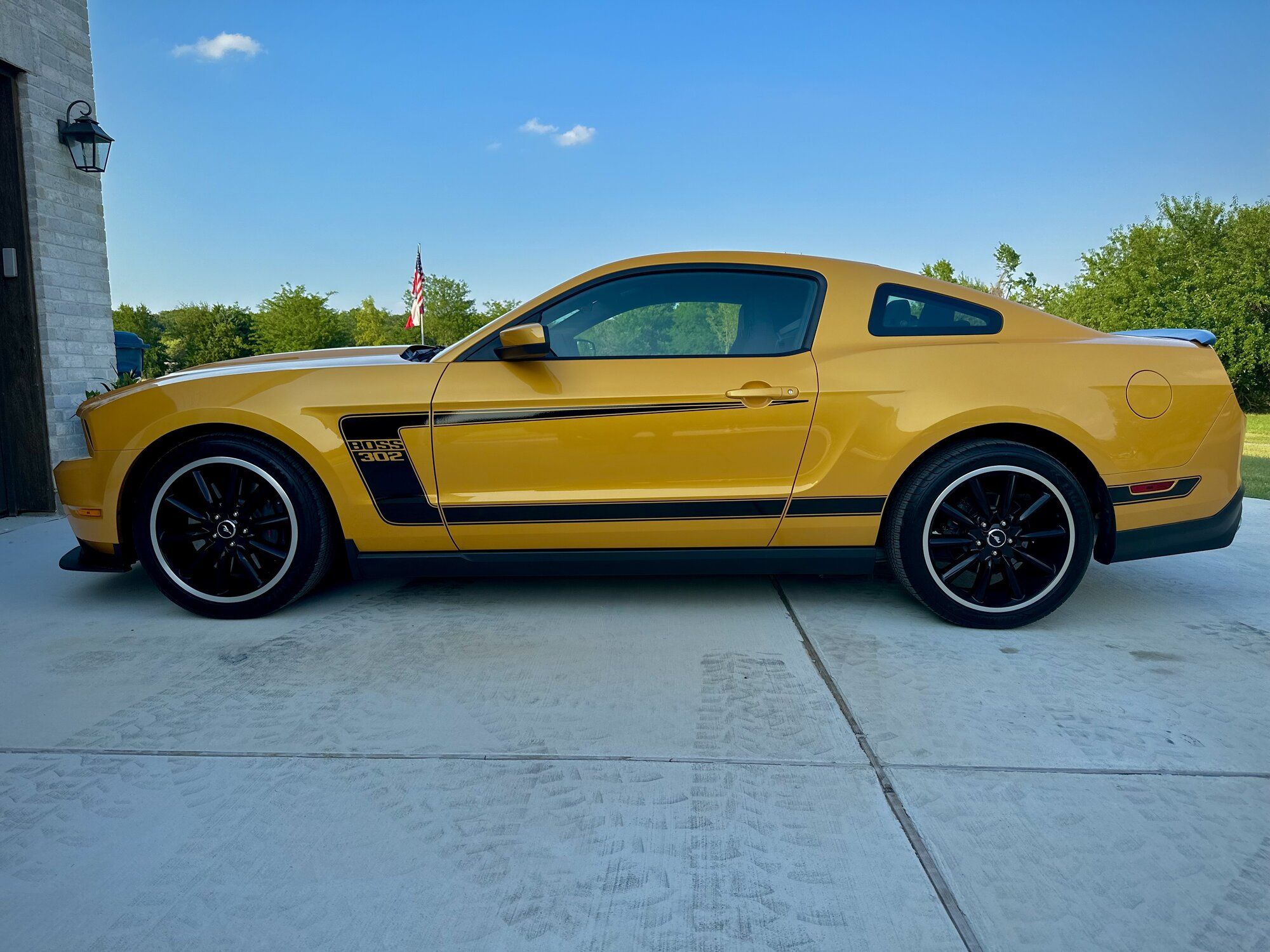 2012 Mustang
GT_50L  (Boss 302 introduction)