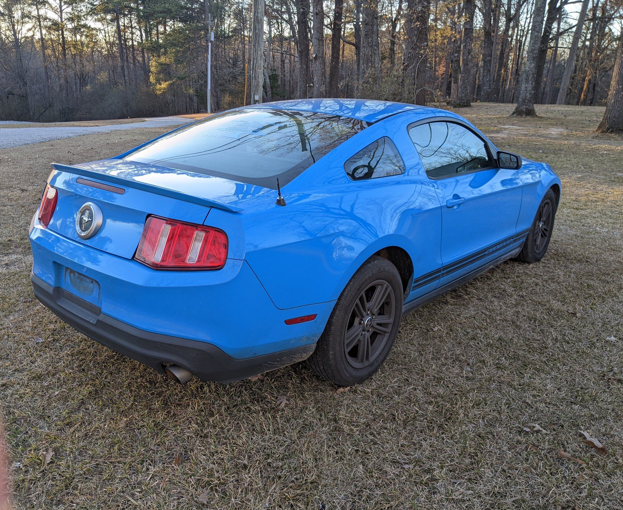 2011 Mustang
V6  (CaptKaos' 2011 S197 LS Swap)