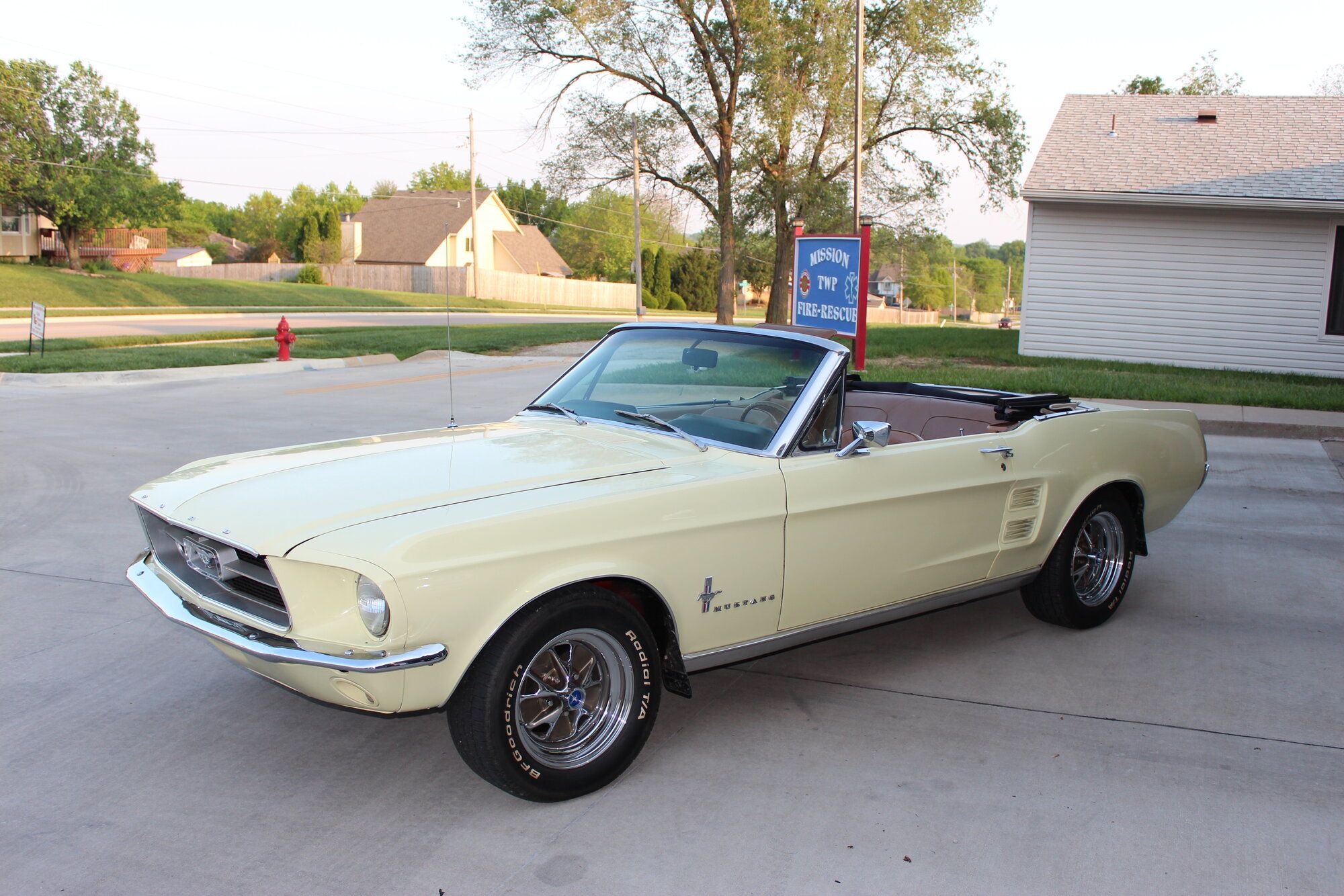 1967 Mustang
(Springtime Convertible)