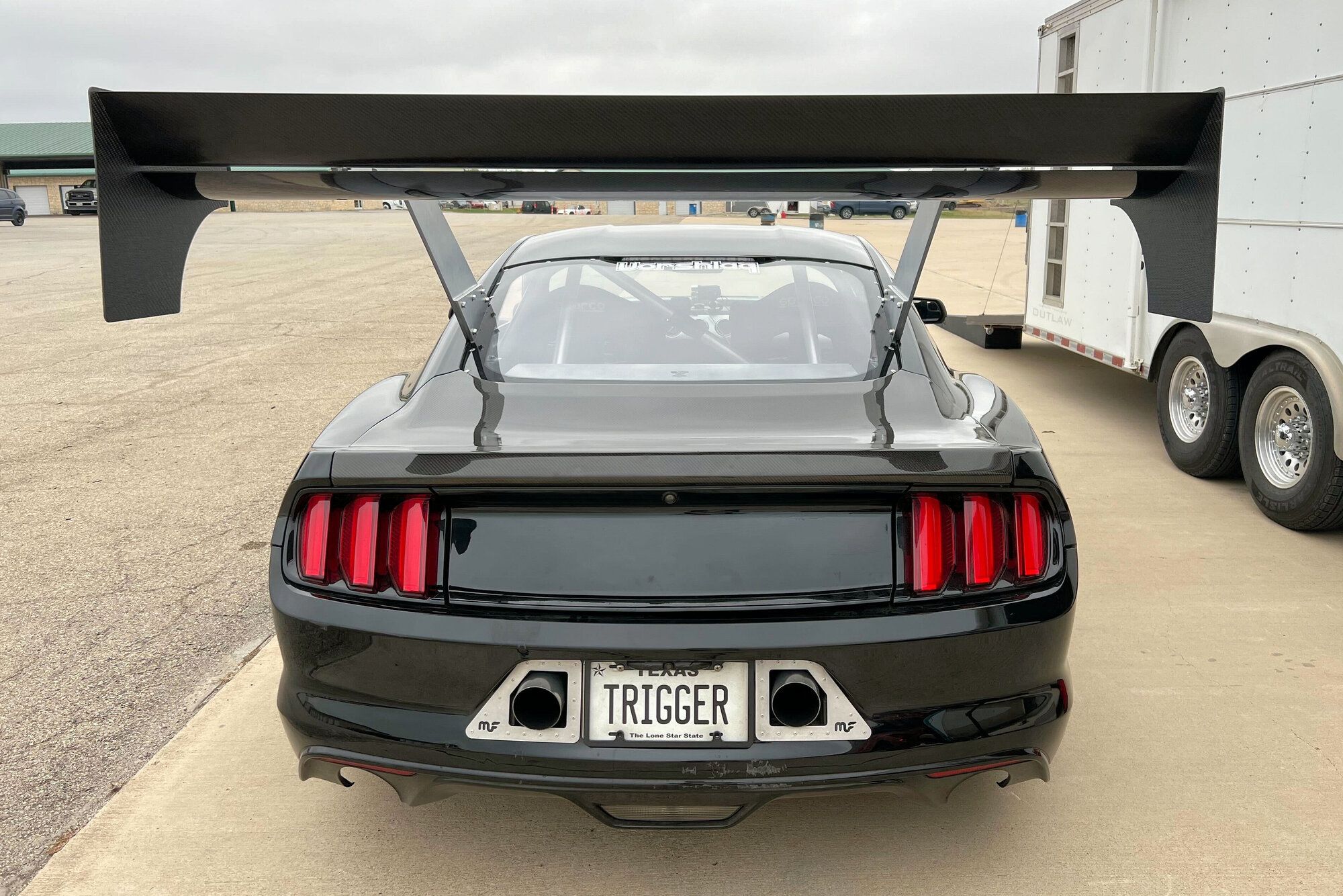 2015 Mustang
GT Road Race -  (Vorshlag 2015 Mustang GT Road Race Build #TRIGGER)