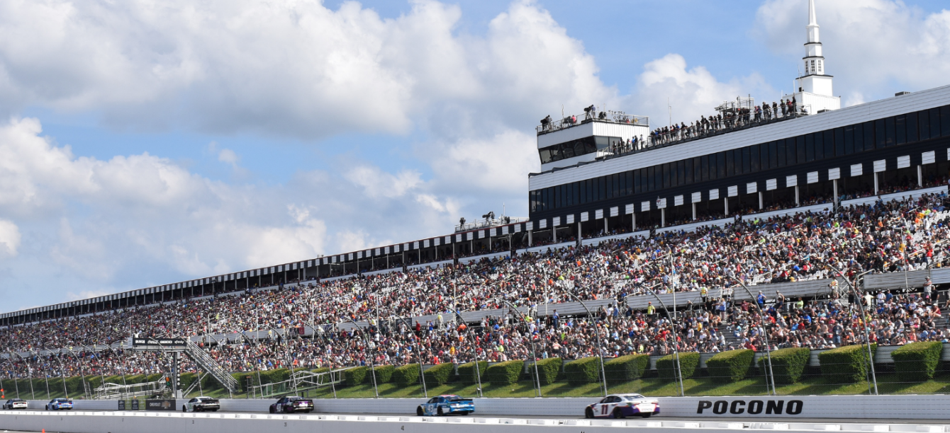 www.poconoraceway.com