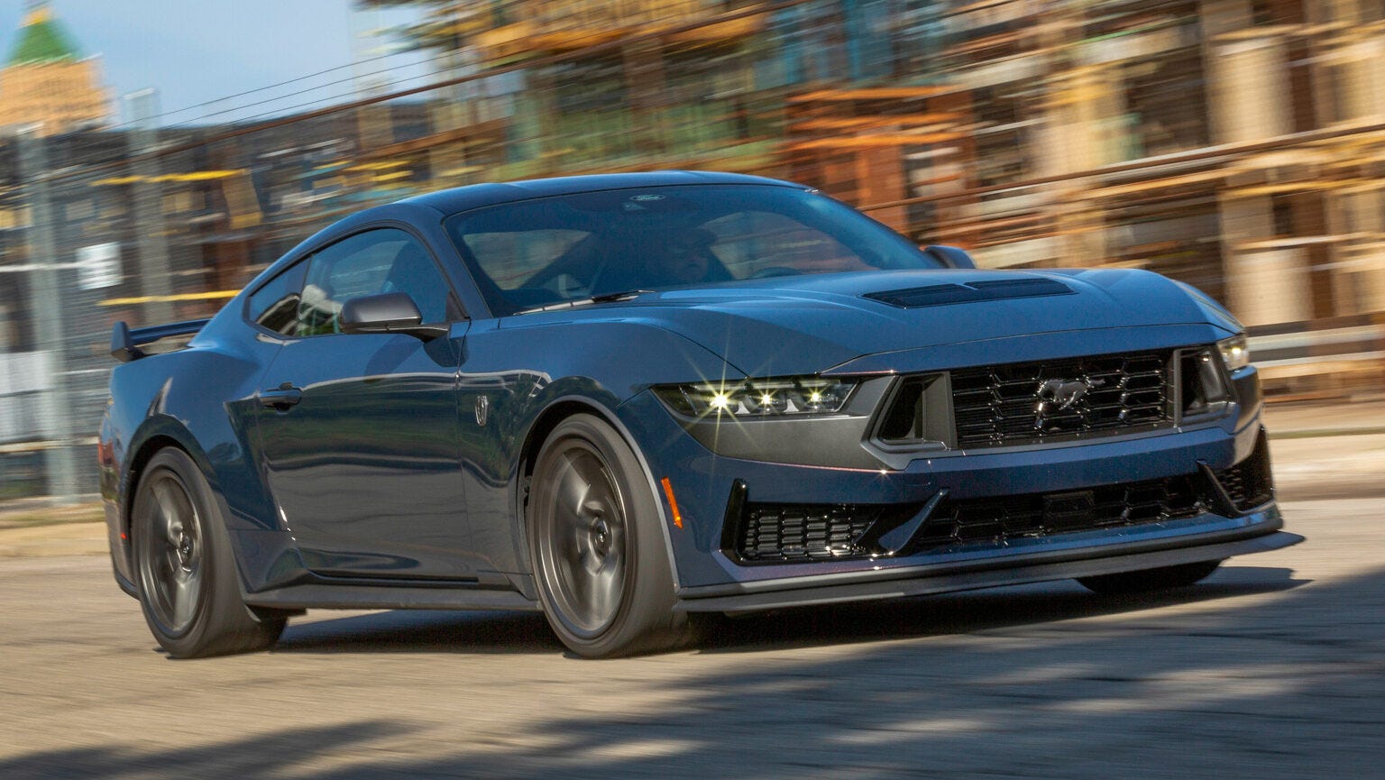 www.motortrend.com